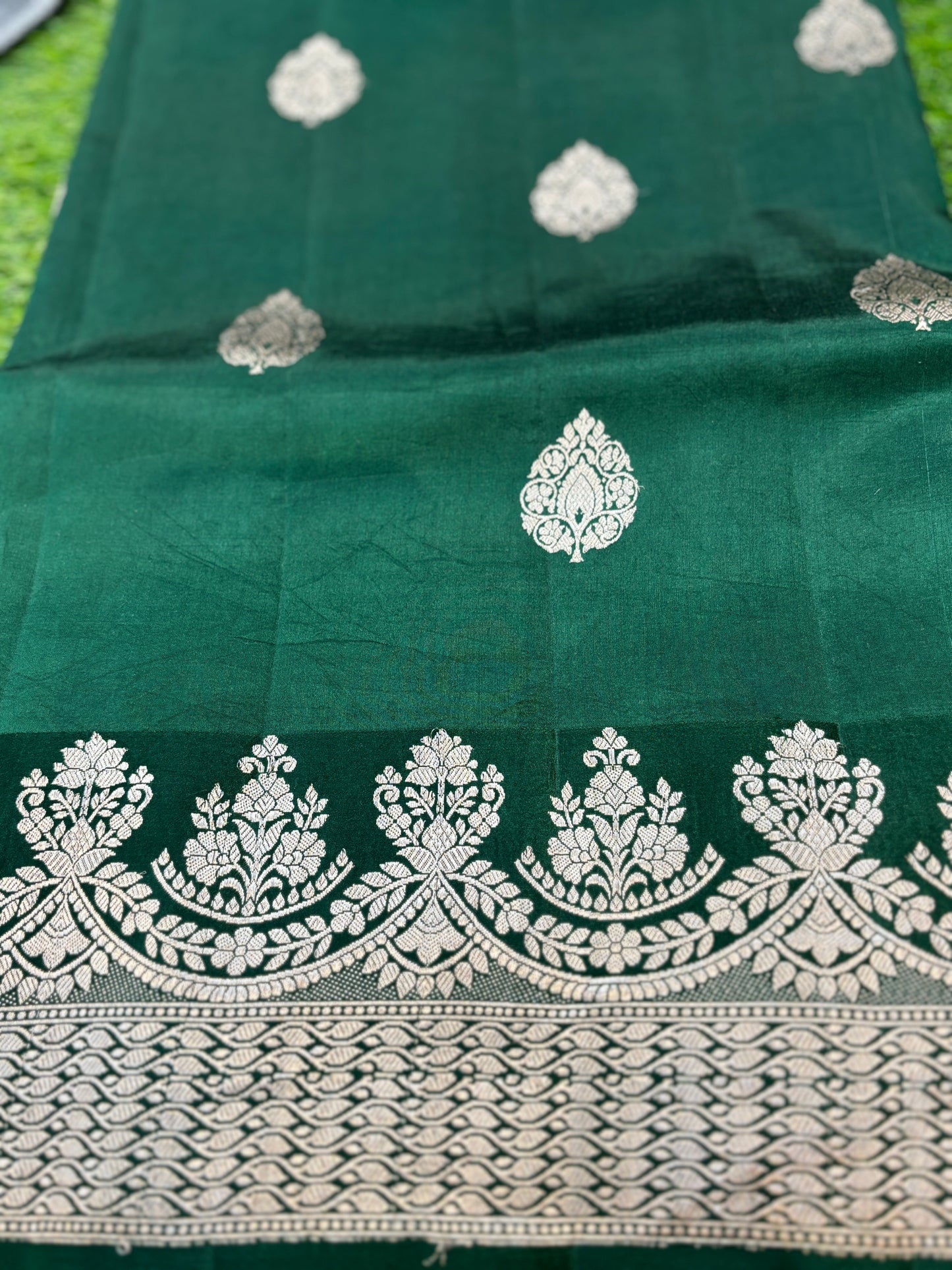 Rama Green Pure Raw Mango Banarasi Handloom Saree