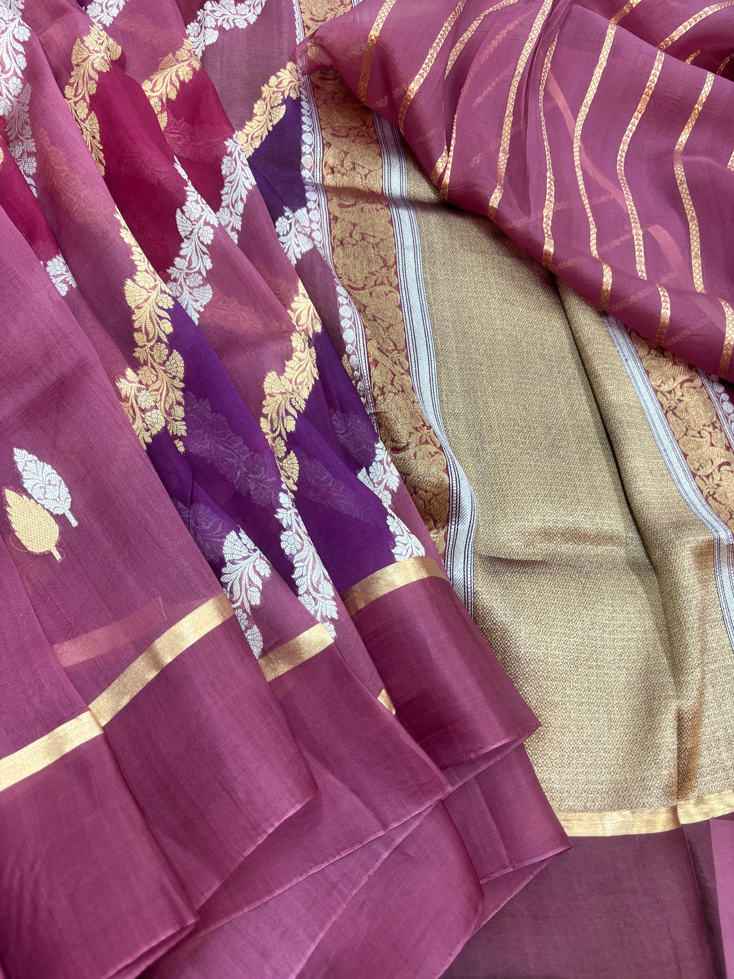 Dark Onion Pink Kora Katan Rungkaat Banarasi Handloom Saree