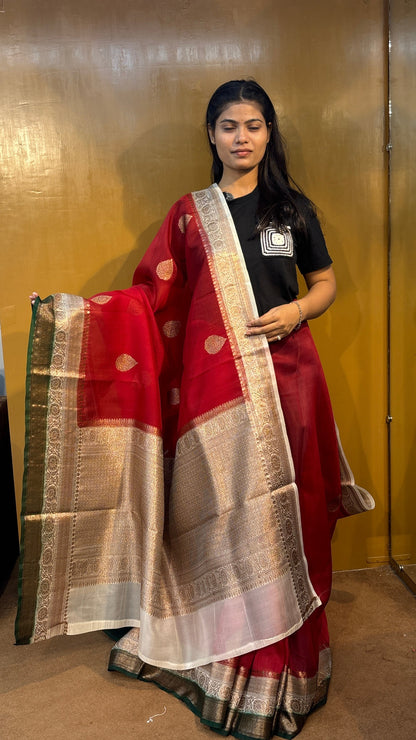 Red 3D Border Pure kora Antique Zari Banarasi Handloom Saree 