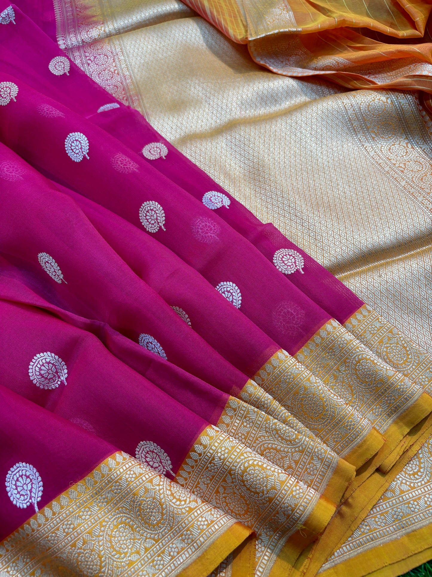 Exclusive Rani Pink Pure Kora Katan Kadhiyal  Handloom Banarasi Saree