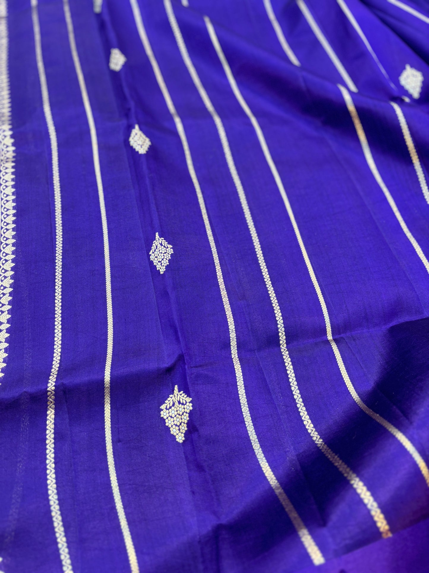 Purple Pure Raw Mango Banarasi Handloom Saree