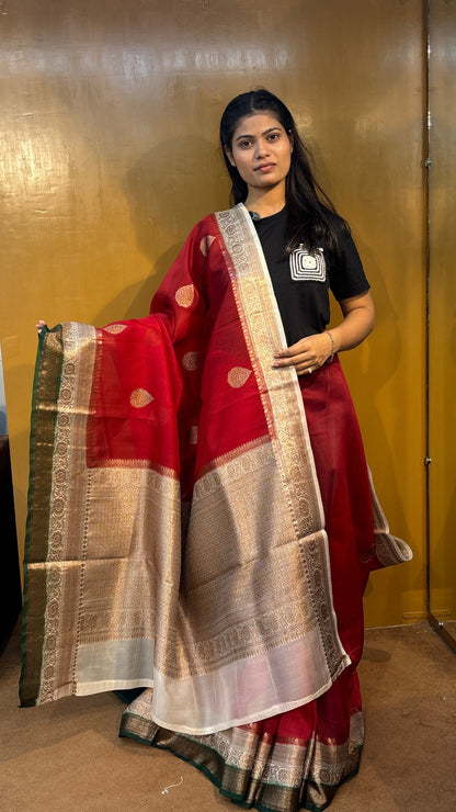 Red 3D Border Pure kora Antique Zari Banarasi Handloom Saree 