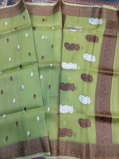 Lemon Green pure Kora Antique Zari Banarasi Handloom Saree