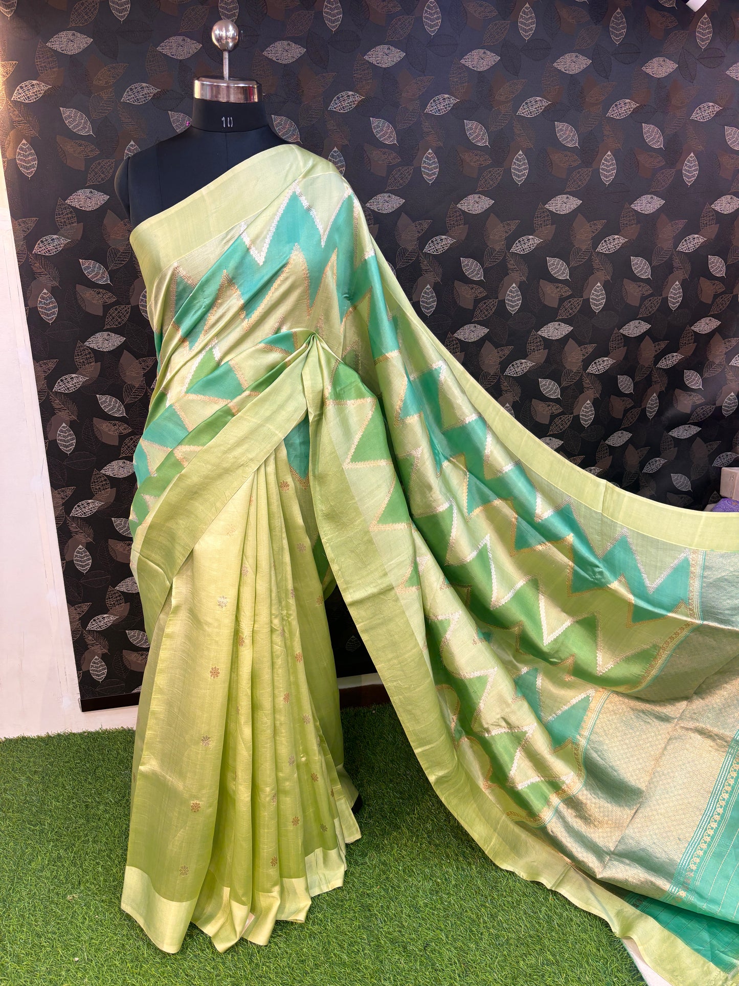 Lemon Pure Raw Mango Rungkaat Banarasi Handloom Saree