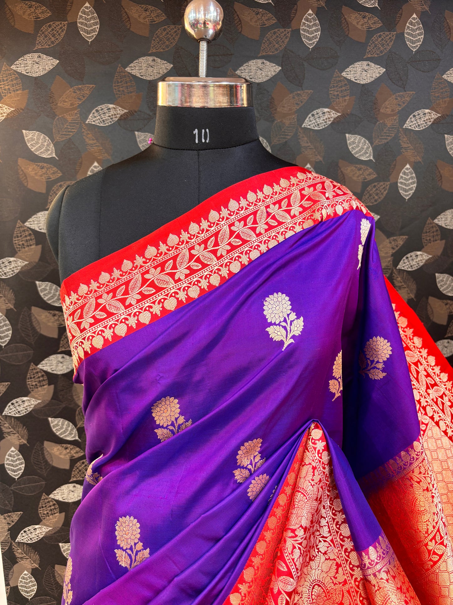 Purple Red Pure Katan Kadhiyal Boota Banarasi Handloom Saree