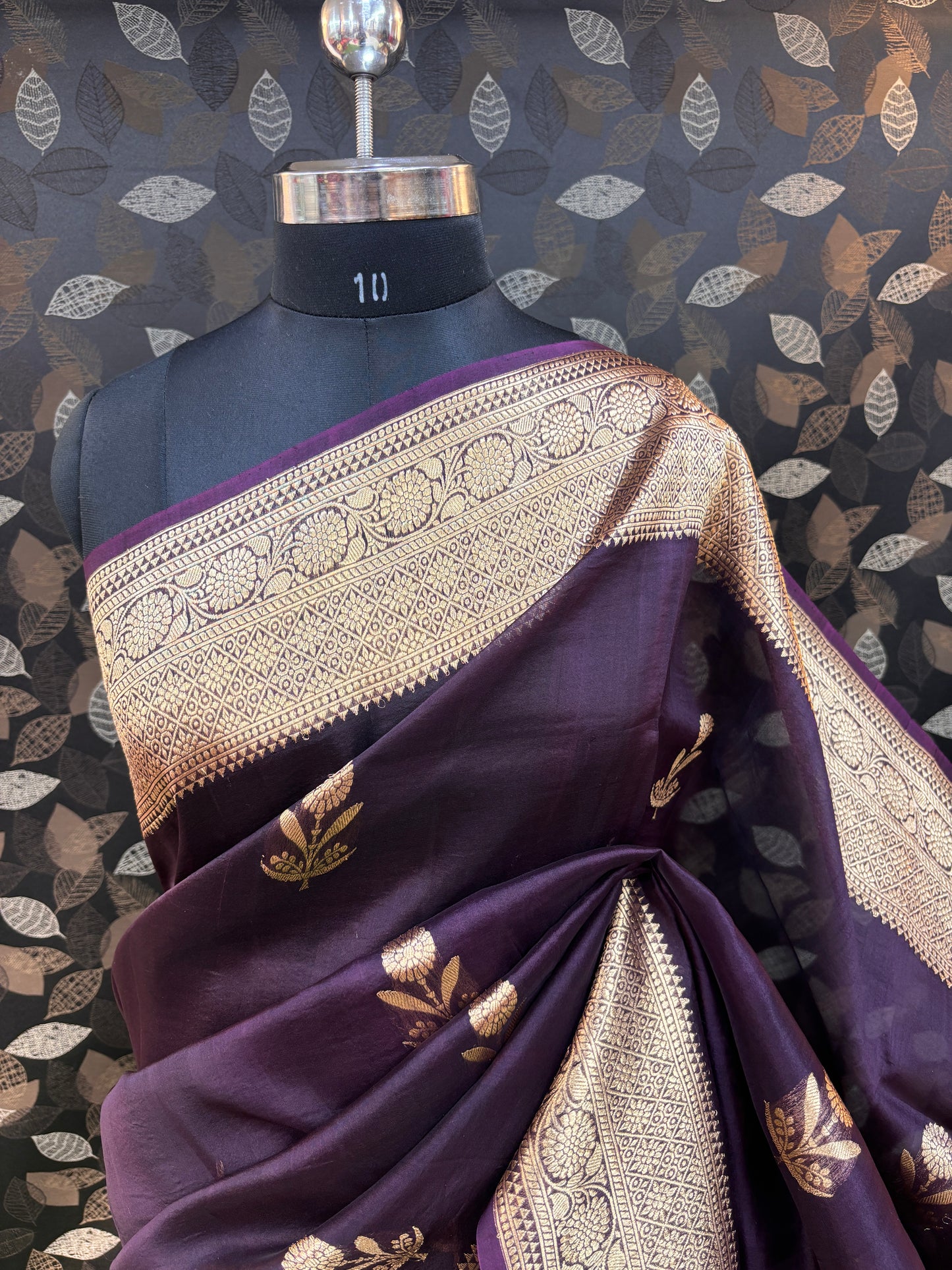 Dark Wine Pure Kora Kadhiyal Boota Banarasi Handloom Saree