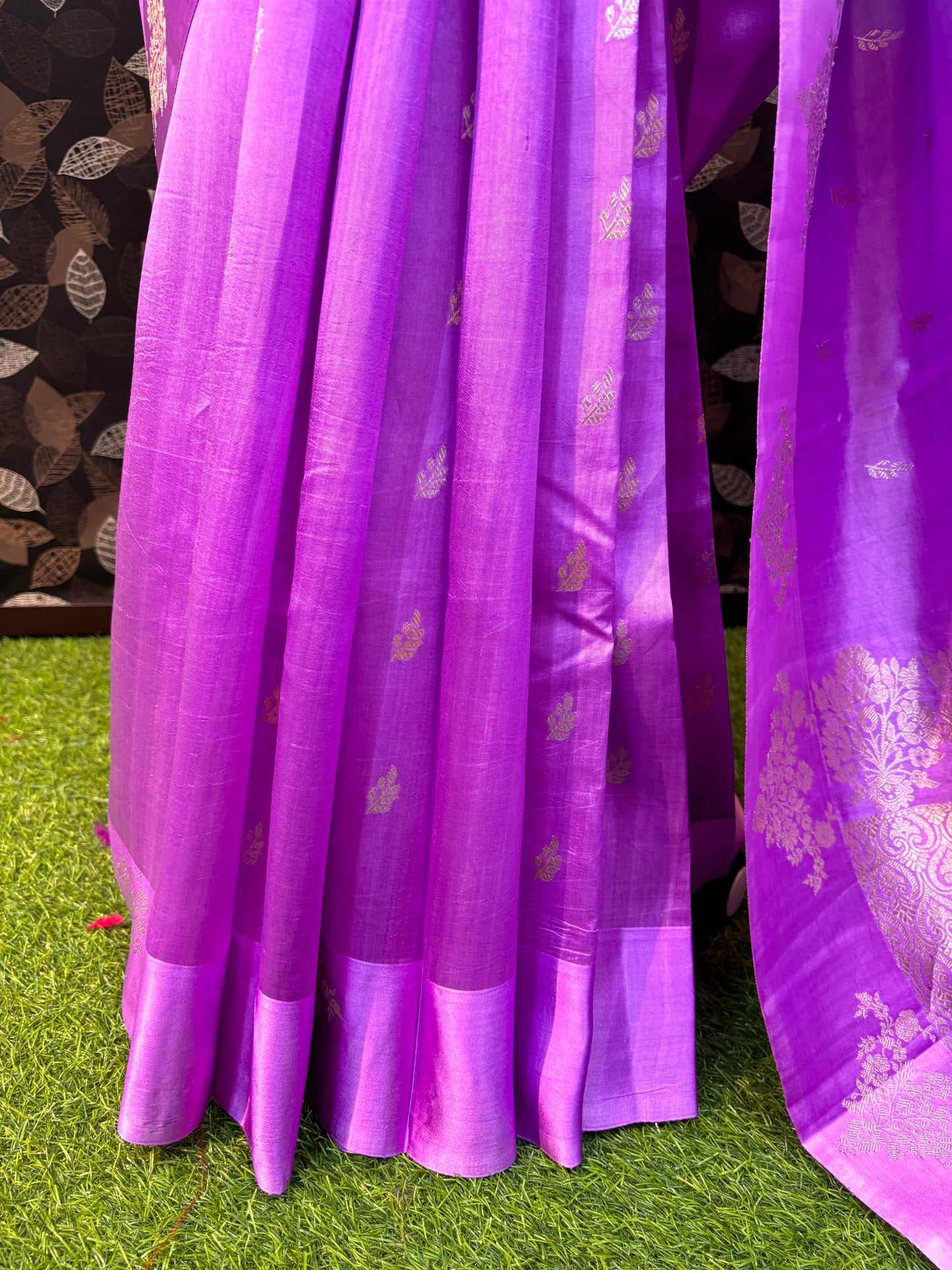 Lavender Pure raw Mango Banarasi Handloom Saree