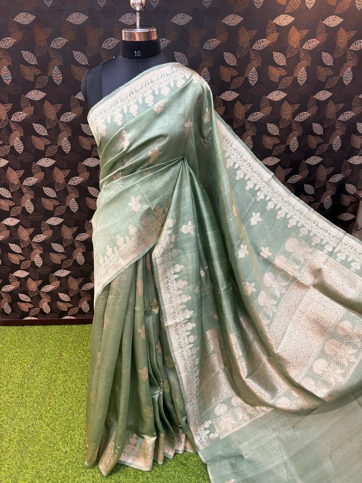 Pista Green Pure Raw Mango Banarasi Handloom Saree