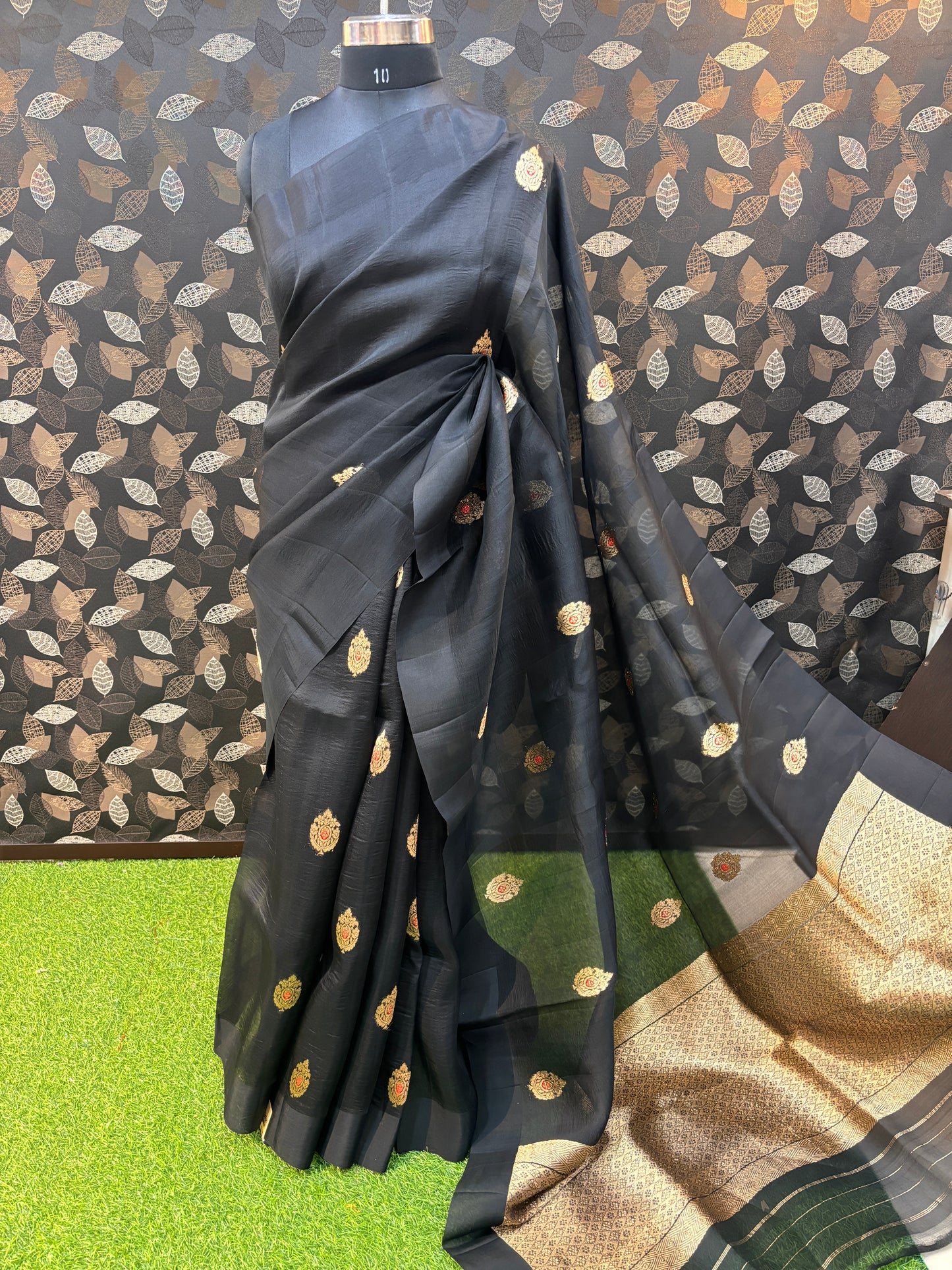 Black Pure Kora Bnarasi Handloom Saree