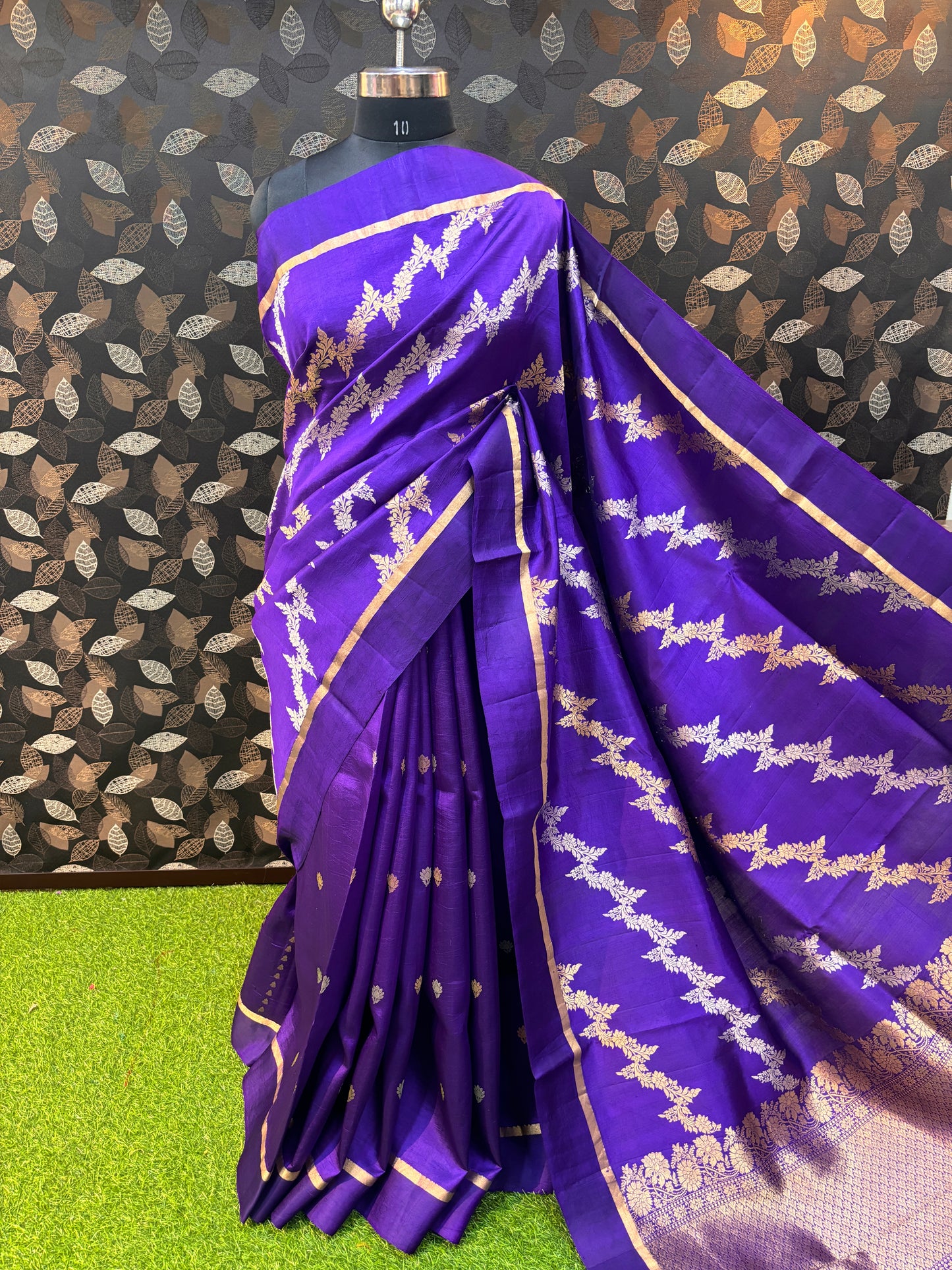 Blue Pure Raw Mango With Ada Kadhiyal Banarasi Handloom Saree