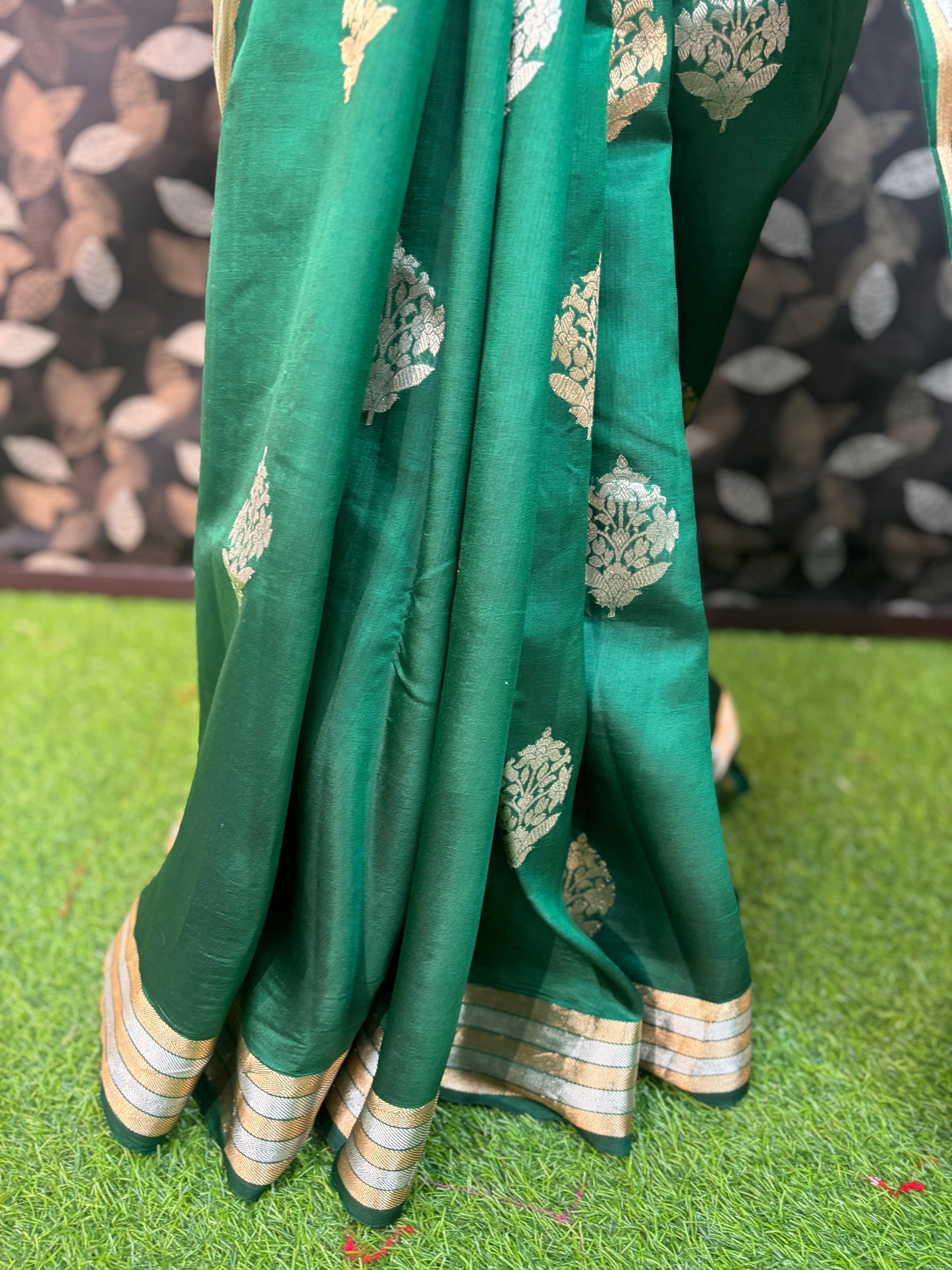 Rama Green Pure Raw Mango Banarasi Handloom Saree