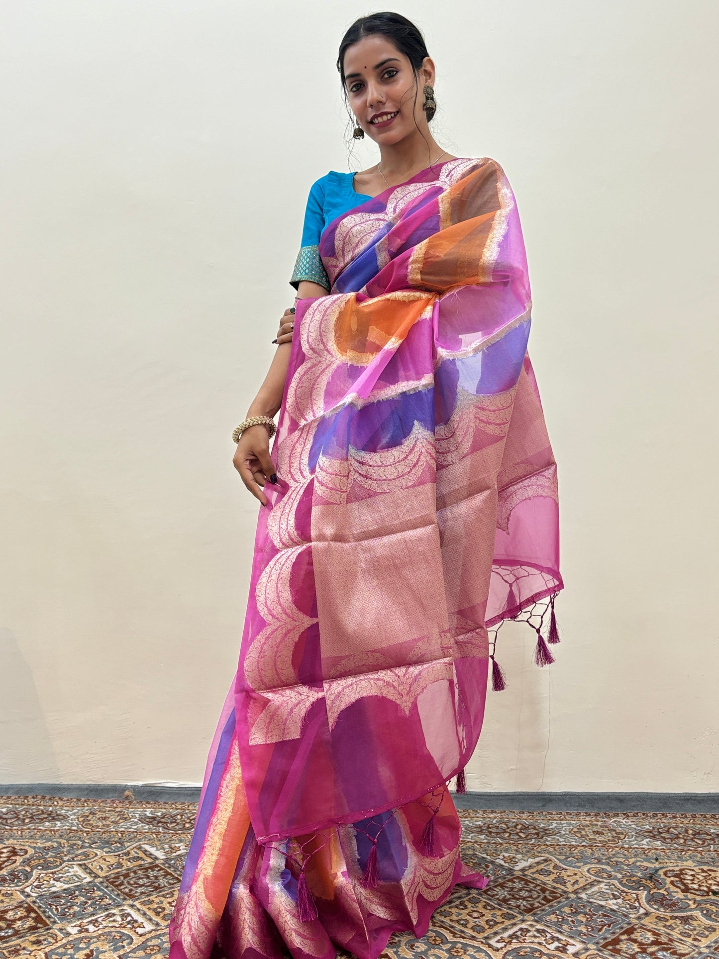 Kora Rungkaat Banarasi Handloom Saree